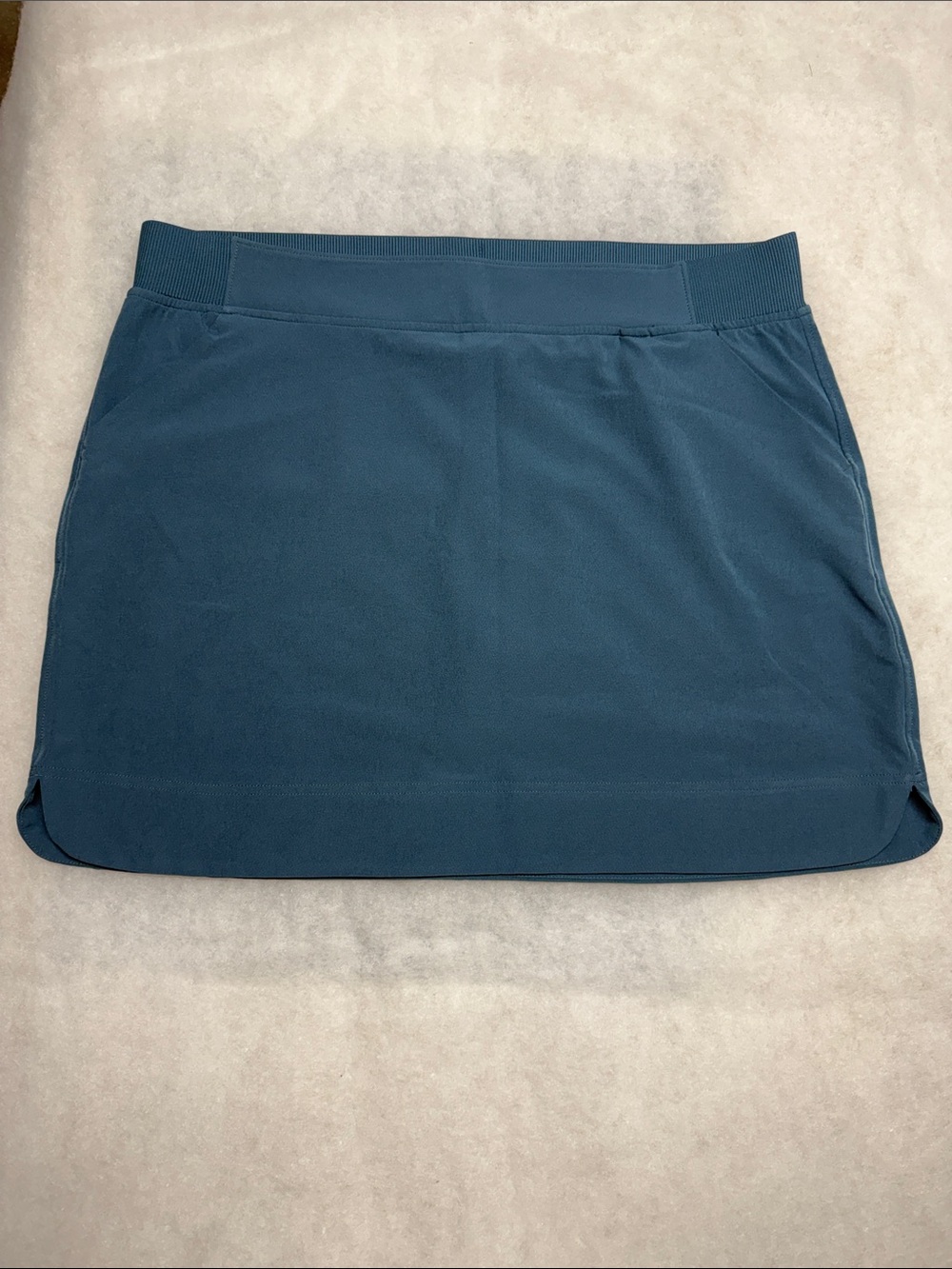 Women’s Performance Skort in Teal